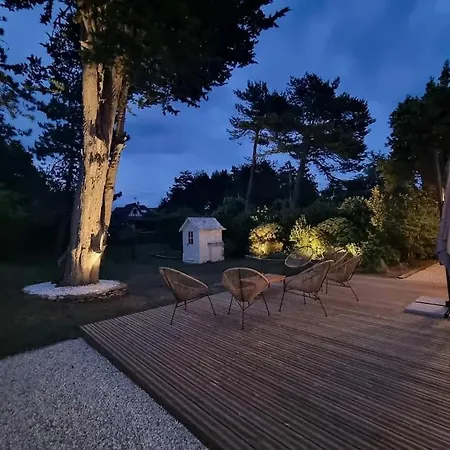 Marlilou-3 Minutes A Pied De La